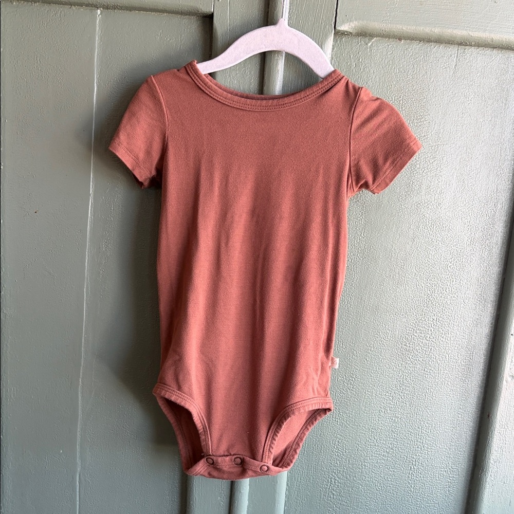 Short-Sleeve Kids One-Piece in Dusty Rose
